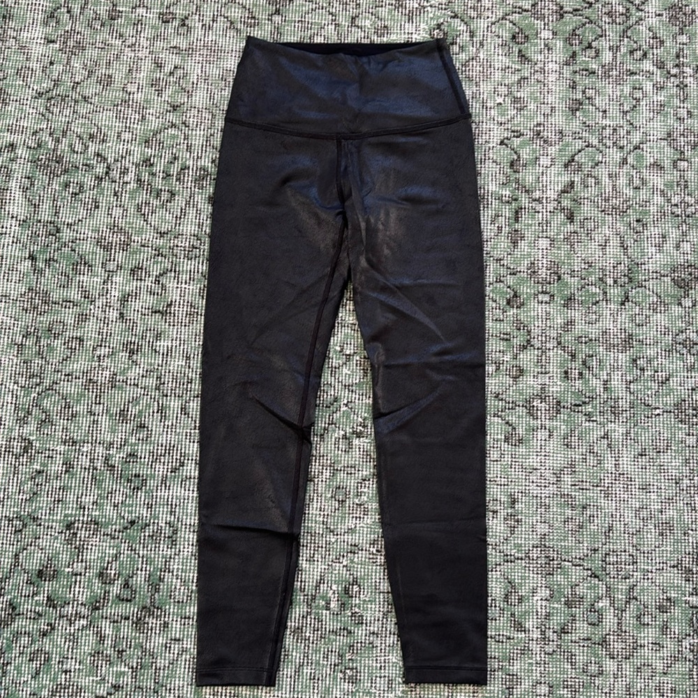 Beyond yoga coated legging like new